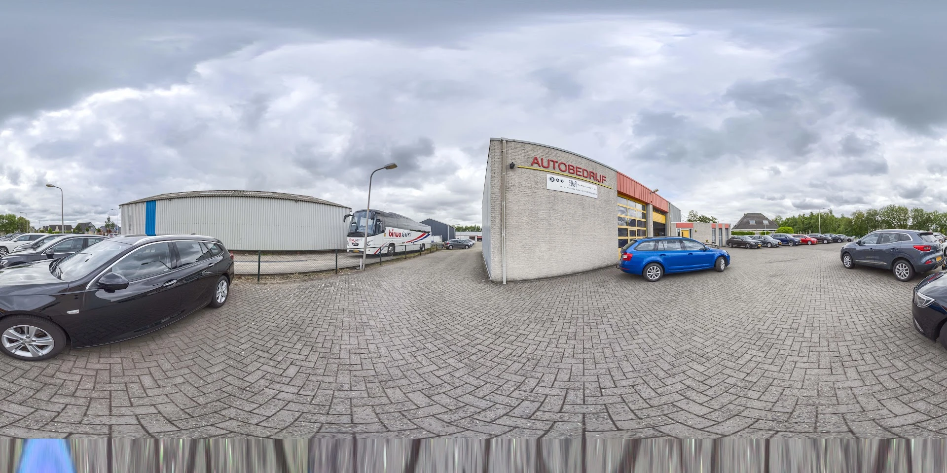 Kringloopwinkel Minnema auto's Damwâld in DamwÃ¢ld