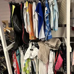 Bezoeker foto van Kringloopwinkel Noppes Grootebroek in Grootebroek