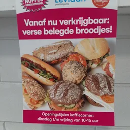 Menukaart of promotieafbeelding met broodjes en tekst in het Nederlands