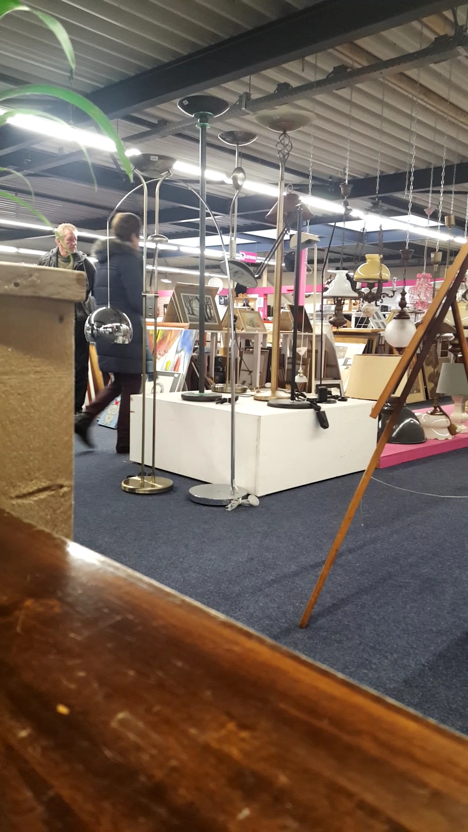 Kringloopwinkel Kringloopwinkel Noppes Hoorn in Zwaag