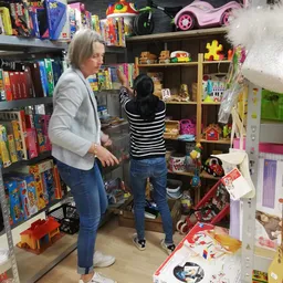 Kringloopwinkel [GESLOTEN] O'Livia dagbesteding &amp; kringloopwinkel in Hurdegaryp