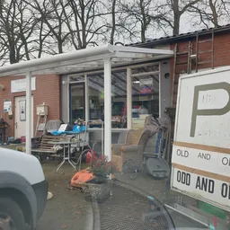 Bezoeker foto van Kringloopwinkel Odd & Old in Garderen