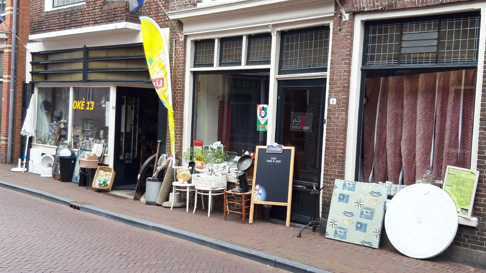 Kringloopwinkel Kringloopwinkel Oké 13 in Sneek