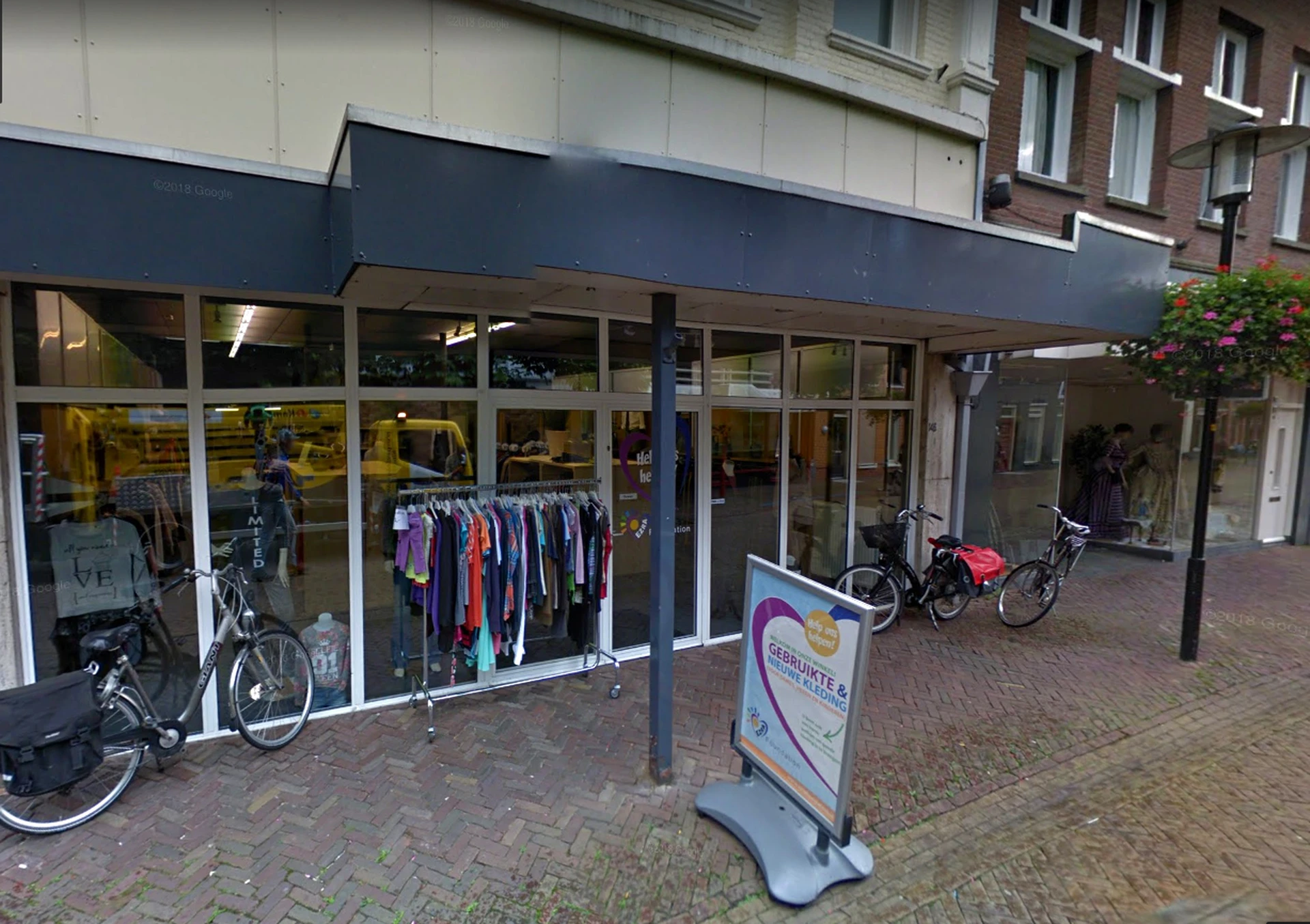 Kringloopwinkel [Online] Kringloopwinkel Old &amp; Smiley in Almelo