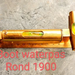 Gouden waterpas Pond 1900 met messing constructie en twee libelles