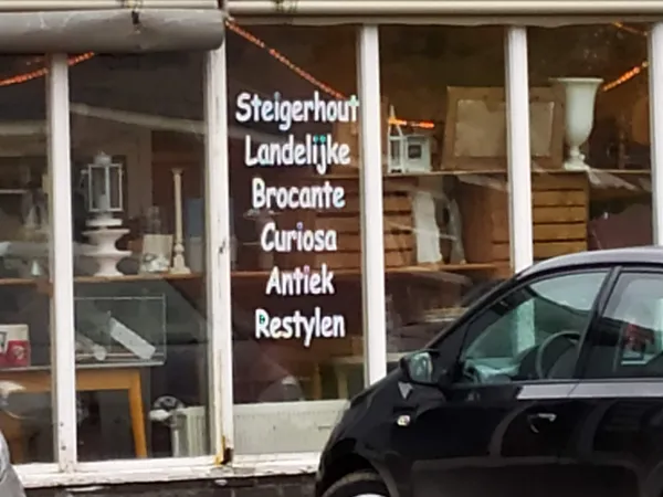 Kringloopwinkel in Nieuwe Pekela