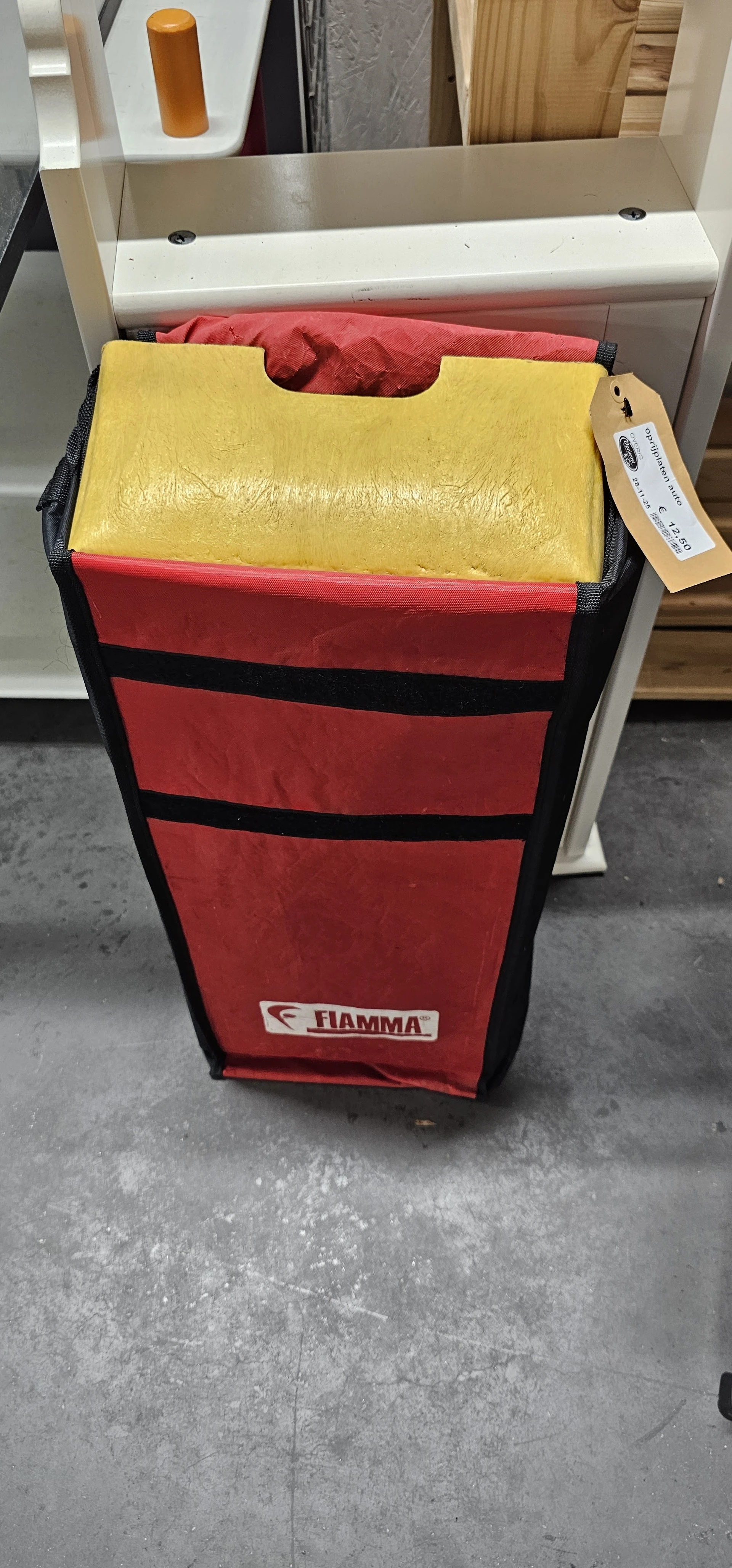 Kringloopwinkel Kringloopwinkel Opnieuw & Co Barendrecht in Barendrecht