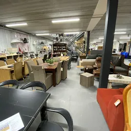 Bezoeker foto van Kringloopwinkel Opnieuw & Co Barendrecht in Barendrecht