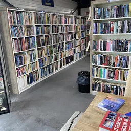 Bezoeker foto van Kringloopwinkel Opnieuw & Co Barendrecht in Barendrecht