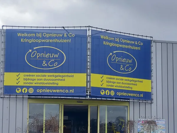 Kringloopwinkel Kringloopwinkel Opnieuw & Co Dordrecht in Dordrecht