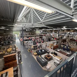 Bezoeker foto van Kringloopwinkel Opnieuw & Co Dordrecht in Dordrecht