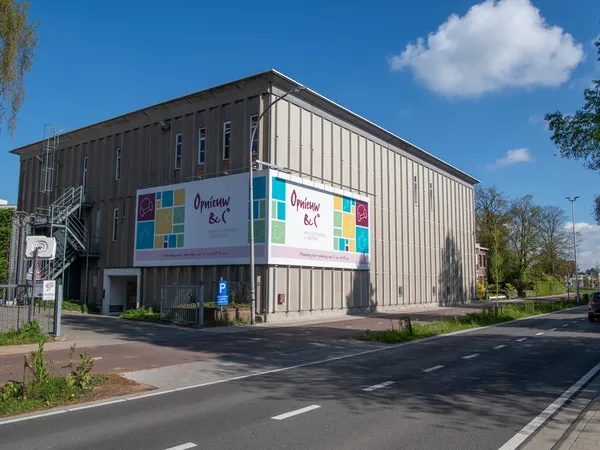 Kringloopwinkel Opnieuw & Co Duffel in Duffel