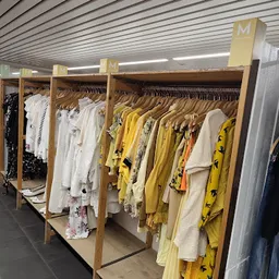Bezoeker foto van Opnieuw & Co Duffel in Duffel