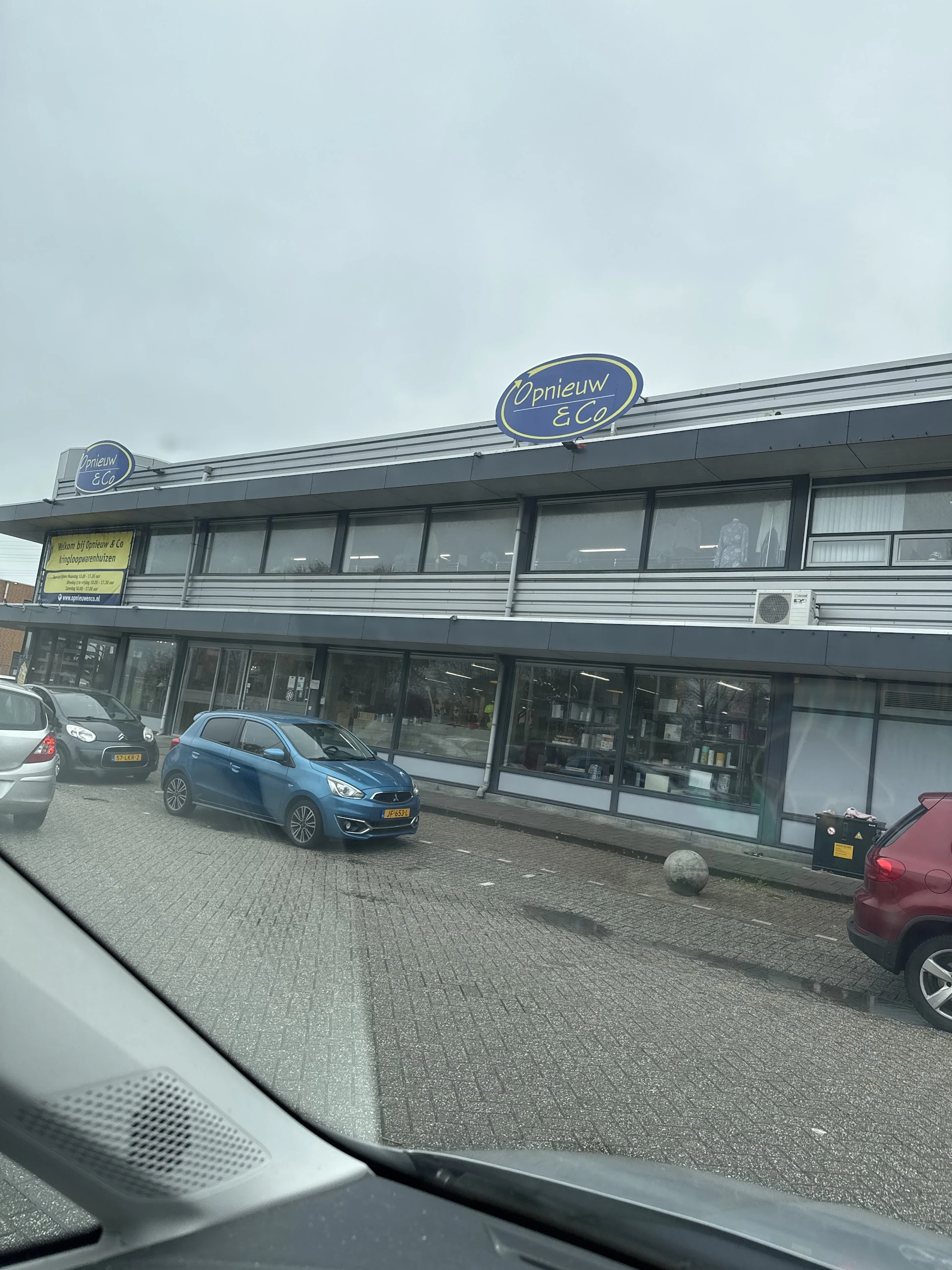 Kringloopwinkel Kringloopwinkel Opnieuw & Co Papendrecht in Papendrecht