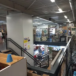 Bezoeker foto van Kringloopwinkel Opnieuw & Co Papendrecht in Papendrecht