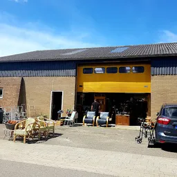 Bezoeker foto van Kringloopwinkel Oprommerloads in Oude Bildtzijl