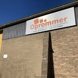 Bezoeker foto van Kringloopwinkel Oprommerloads in Oude Bildtzijl