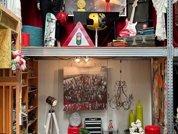 Kringloopwinkel Kringloopwinkel Oud Nieuws in Amersfoort