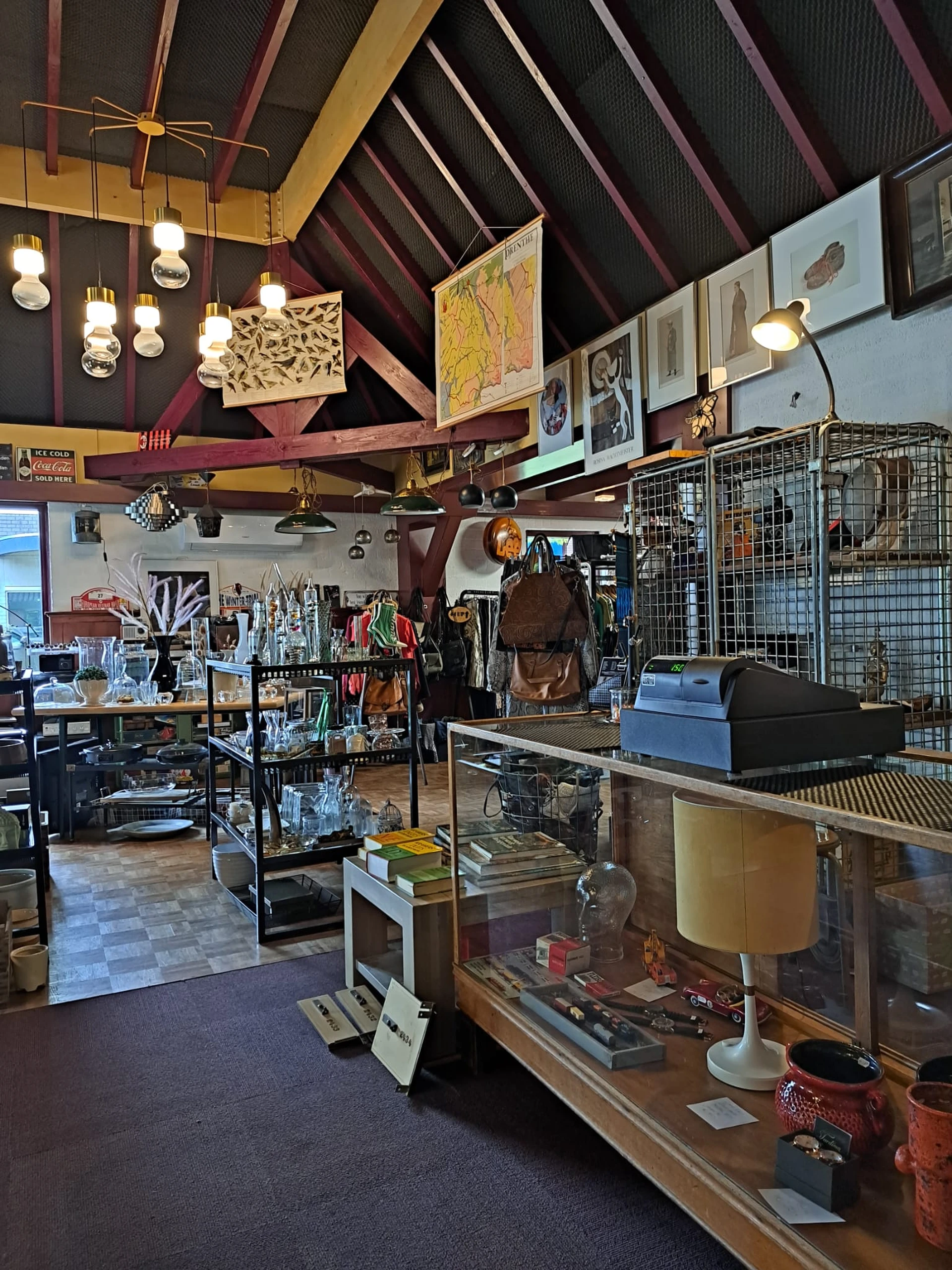 Kringloopwinkel Kringloopwinkel Overbodig-Interessant in Lobith