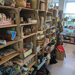 Bezoeker foto van Kringloopwinkel Overhoop Buurtwinkel in Utrecht