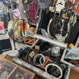 Bezoeker foto van Kringloopwinkel Overhoop Buurtwinkel in Utrecht