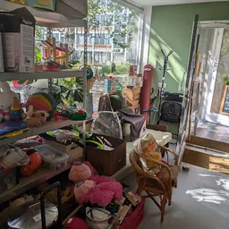 Bezoeker foto van Kringloopwinkel Overhoop Buurtwinkel in Utrecht