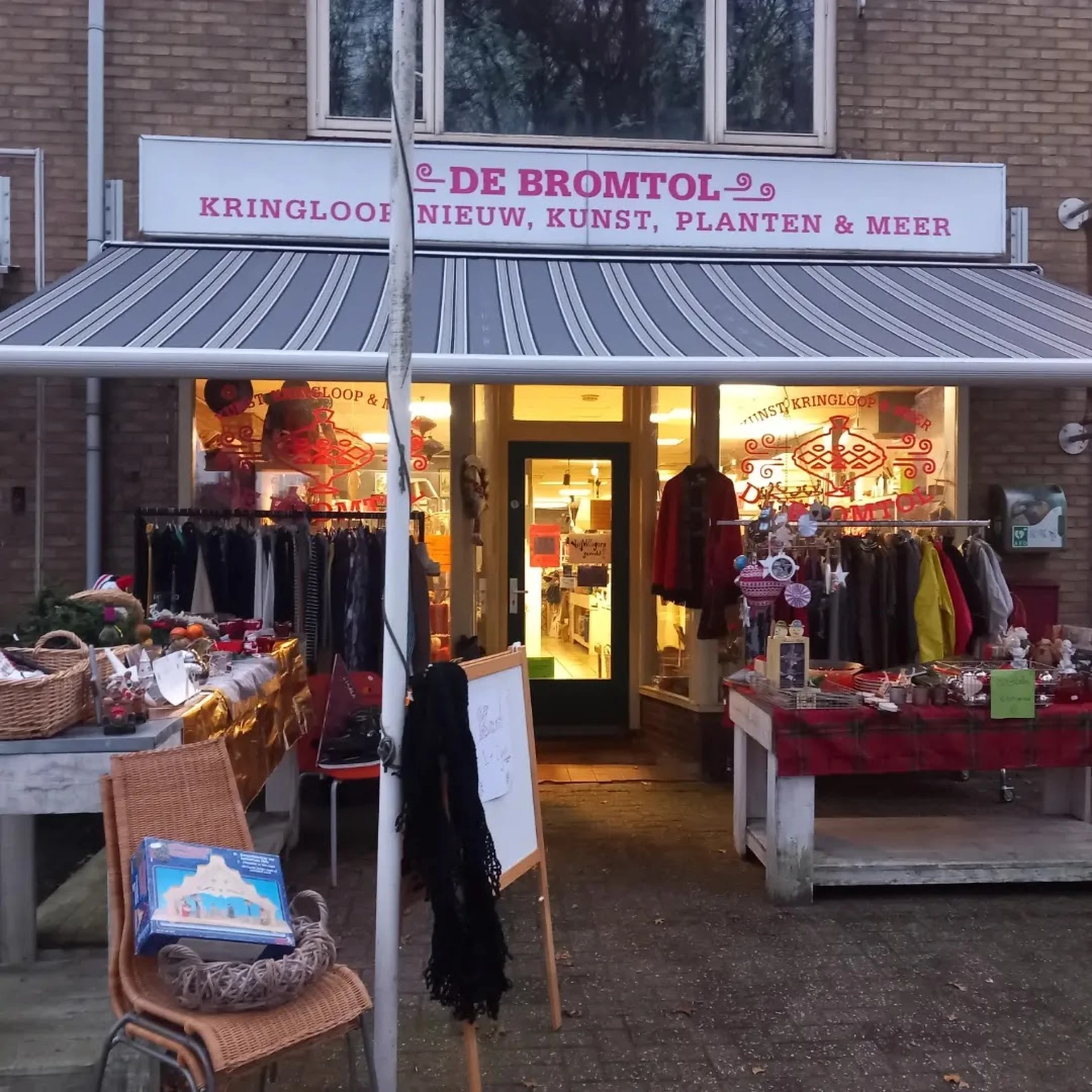 Kringloopwinkel Planten en Kringloopwinkel De Bromtol in Bennekom