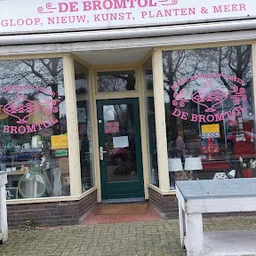 Bezoeker foto van Planten en Kringloopwinkel De Bromtol in Bennekom