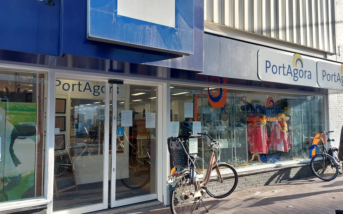 Kringloopwinkel PortAgora KringloopWarenhuis in Tilburg