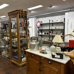 Bezoeker foto van PortAgora KringloopWarenhuis in Tilburg