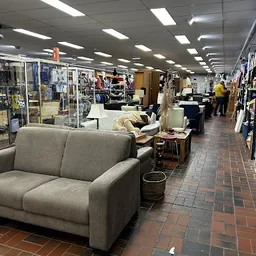 Bezoeker foto van PortAgora KringloopWarenhuis in Tilburg