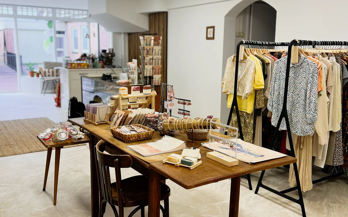 Kringloopwinkel PUUT Zuidhorn in Zuidhorn