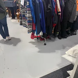 Bezoeker foto van Kringloopwinkel Ramsjburg in Middelburg