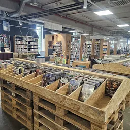 Bezoeker foto van RataPlan+ Thrift store in Amersfoort