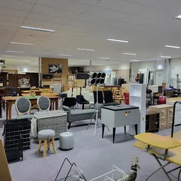 Bezoeker foto van Kringloopwinkel Re-Sell Zutphen in Zutphen