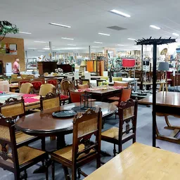 Bezoeker foto van Kringloopwinkel Re-Sell Zutphen in Zutphen