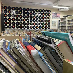 Bezoeker foto van Re-Usable Kringloopwinkel Purmerend in Purmerend