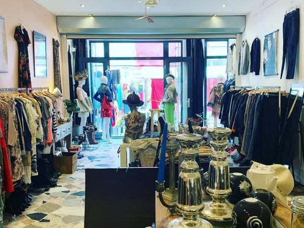 Kringloopwinkel Kringloopwinkel Relove Outlet in Amsterdam