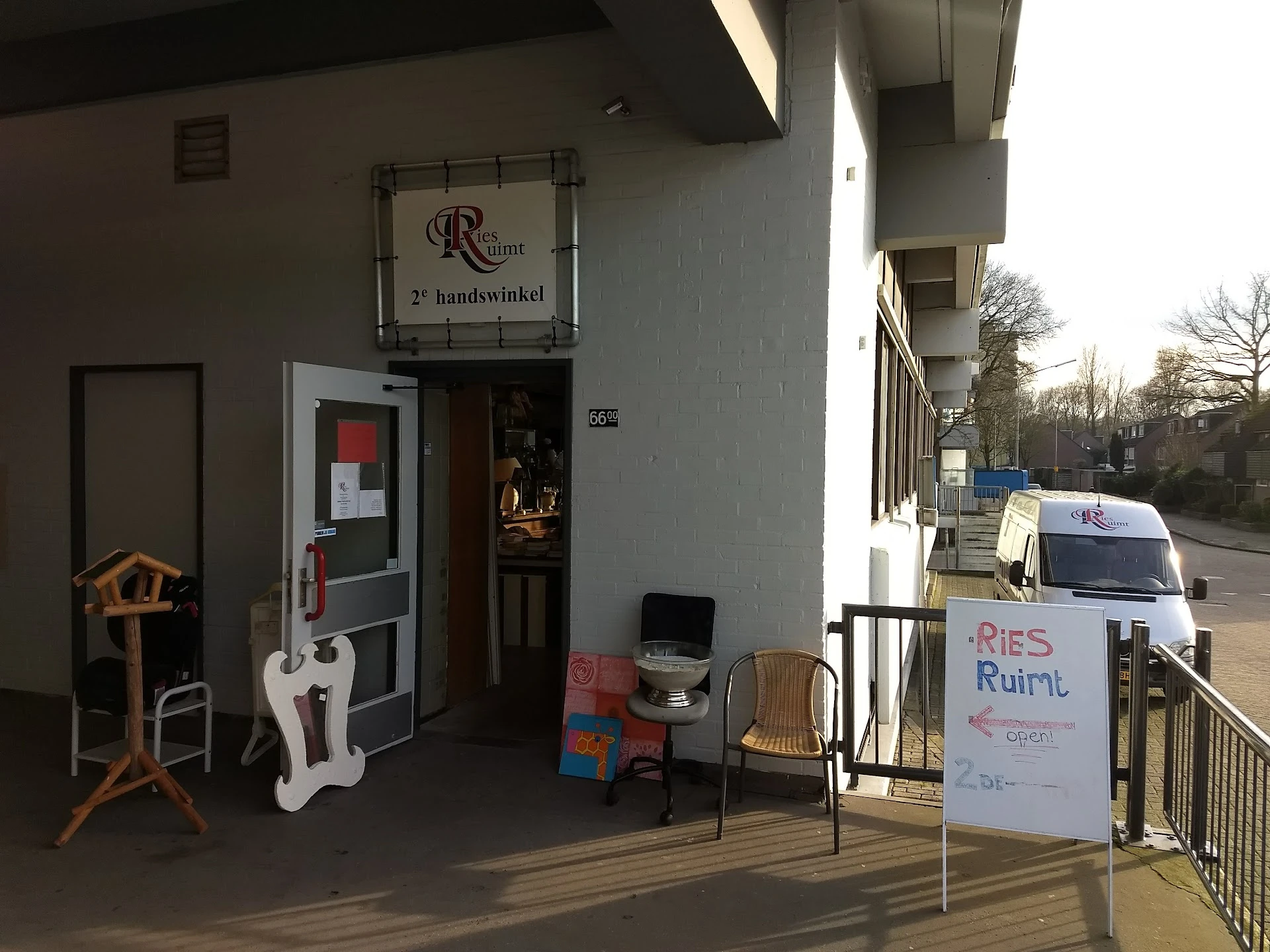 Kringloopwinkel Kringloopwinkel riesruimt in Nijmegen