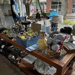 Bezoeker foto van Kringloopwinkel Ringloop in Epe