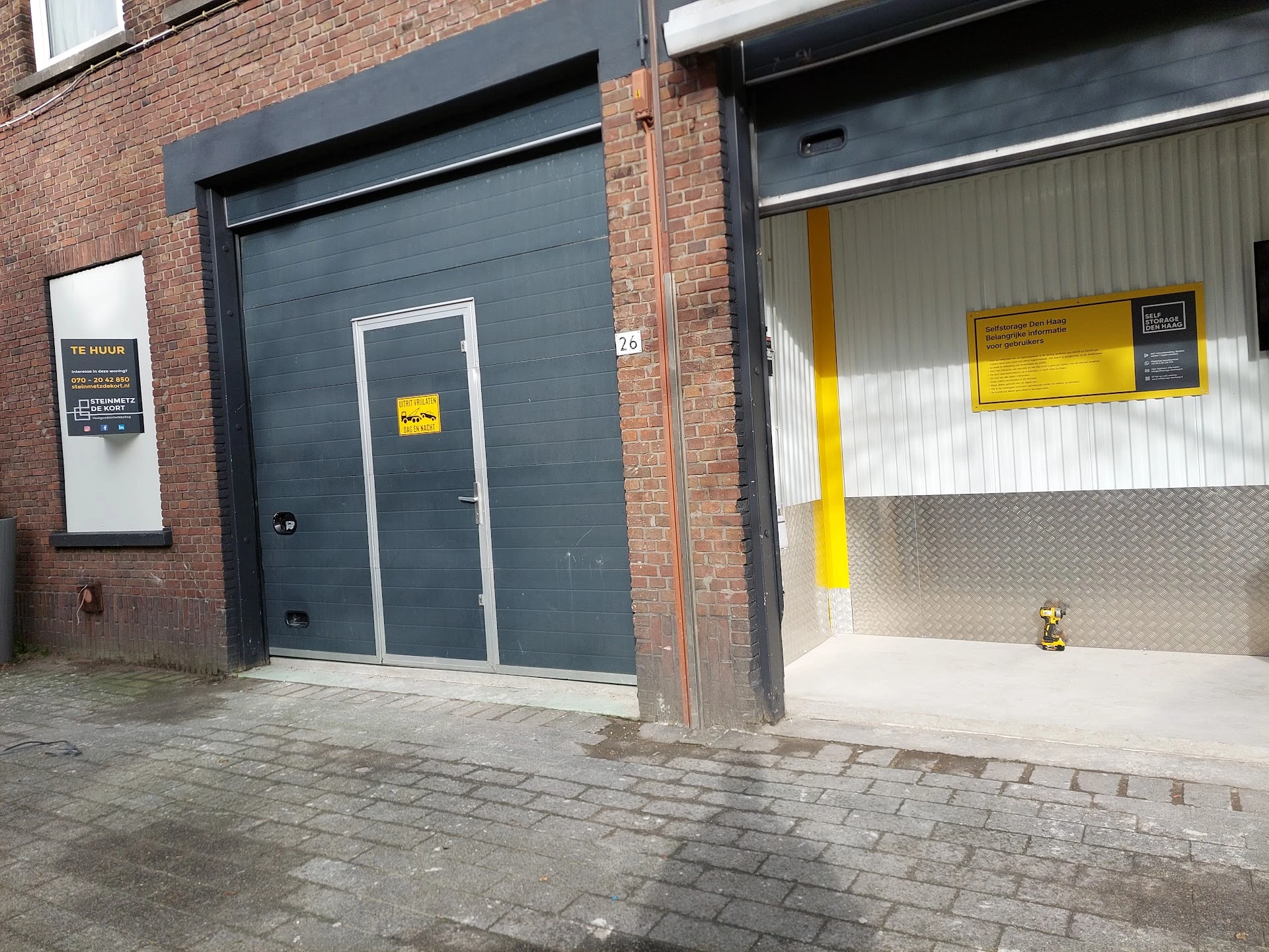 Kringloopwinkel Kringloopwinkel Rivierenbuurt Tweedehands Hal in Den Haag