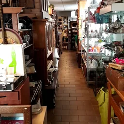 Kringloopwinkel Kringloopwinkel Rommel of Rijkdom in Deurne