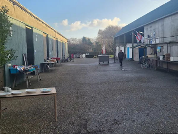 Kringloopwinkel in Den Hoorn