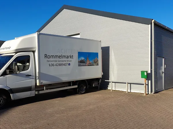 Kringloopwinkel Kringloopwinkel Rommelmarkt in Strijen