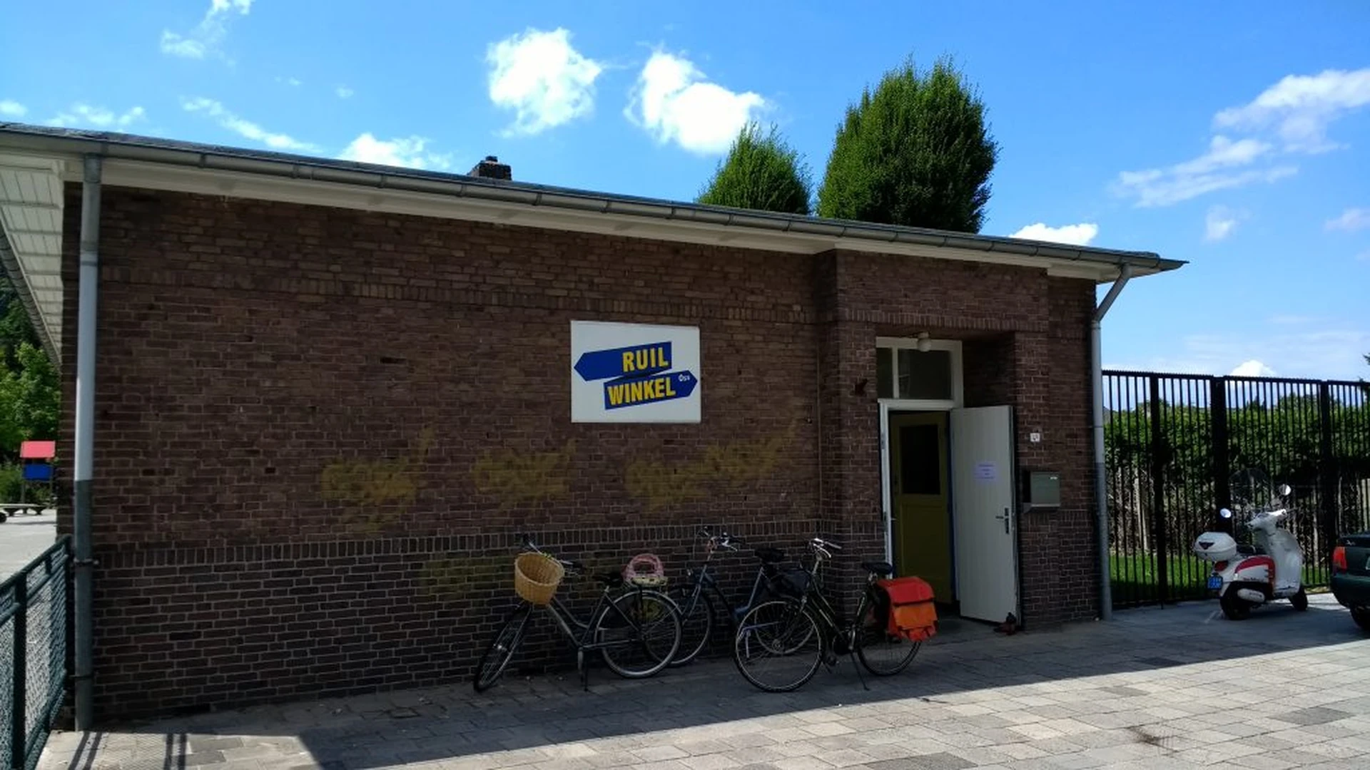 Kringloopwinkel Kringloopwinkel Ruilwinkel Oss in Oss