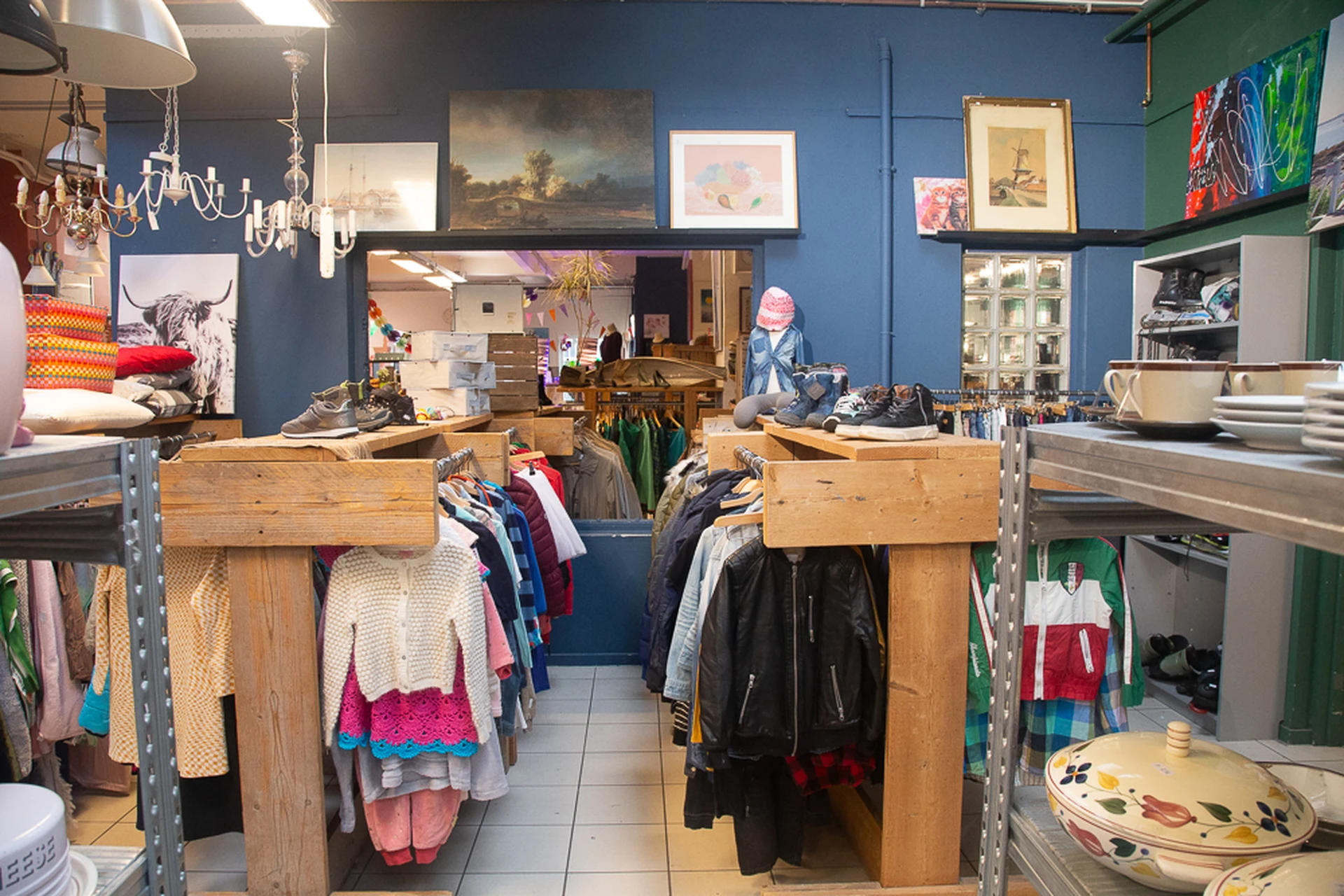 Foto gedeeld door eigenaar van Schroeder Kringloop Holland Fahrenheitstraat in Den Haag