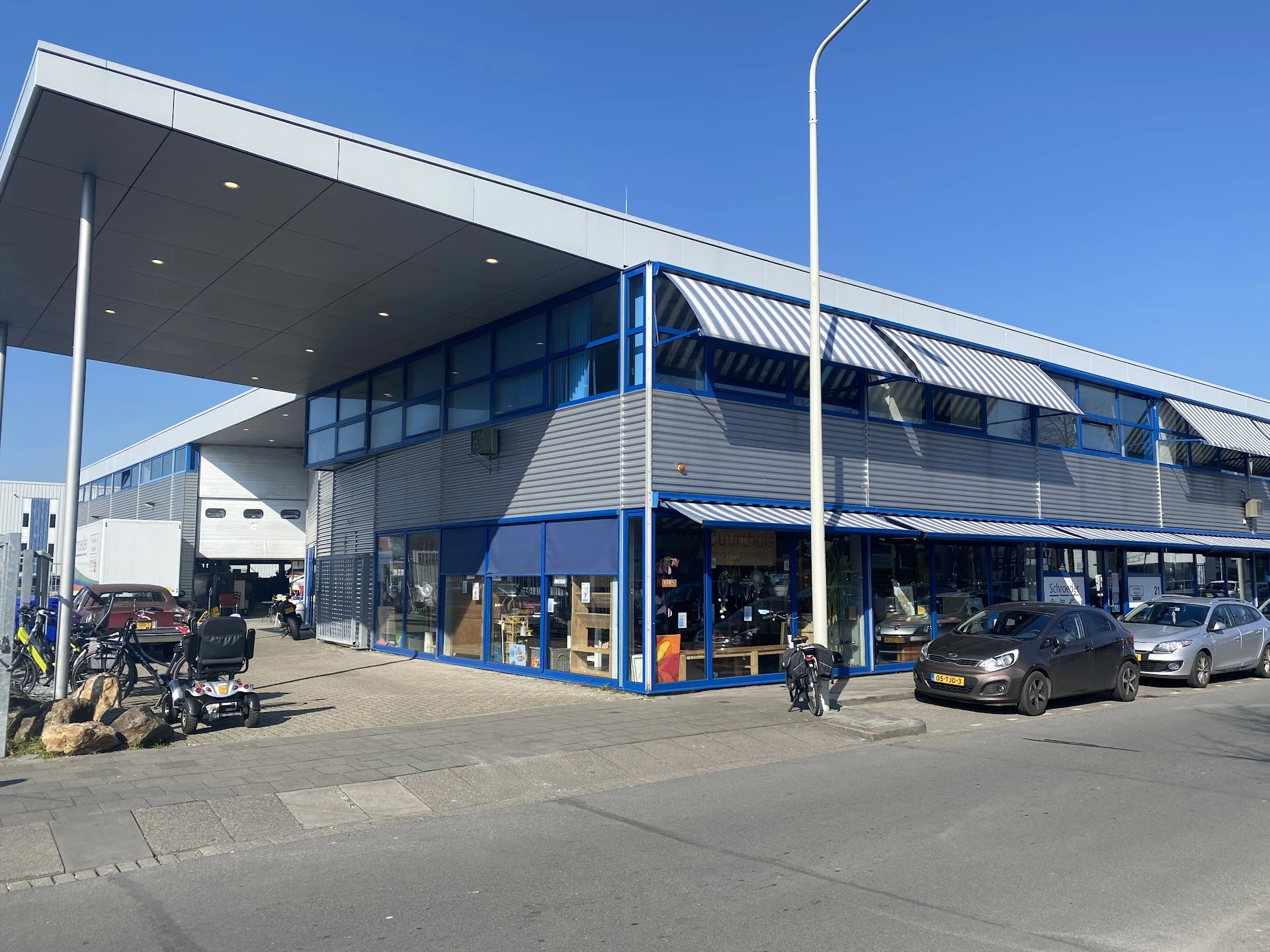 Kringloopwinkel Schroeder Kringloop Kerketuinenweg in Den Haag