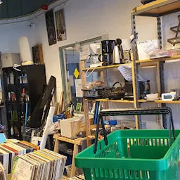 Bezoeker foto van Schroeder Kringloop Kerketuinenweg in Den Haag