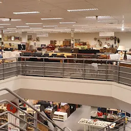 Bezoeker foto van Schroeder Kringloop Kerketuinenweg in Den Haag