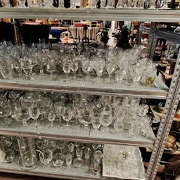 Bezoeker foto van Schroeder Kringloop Loosduinsekade in Den Haag